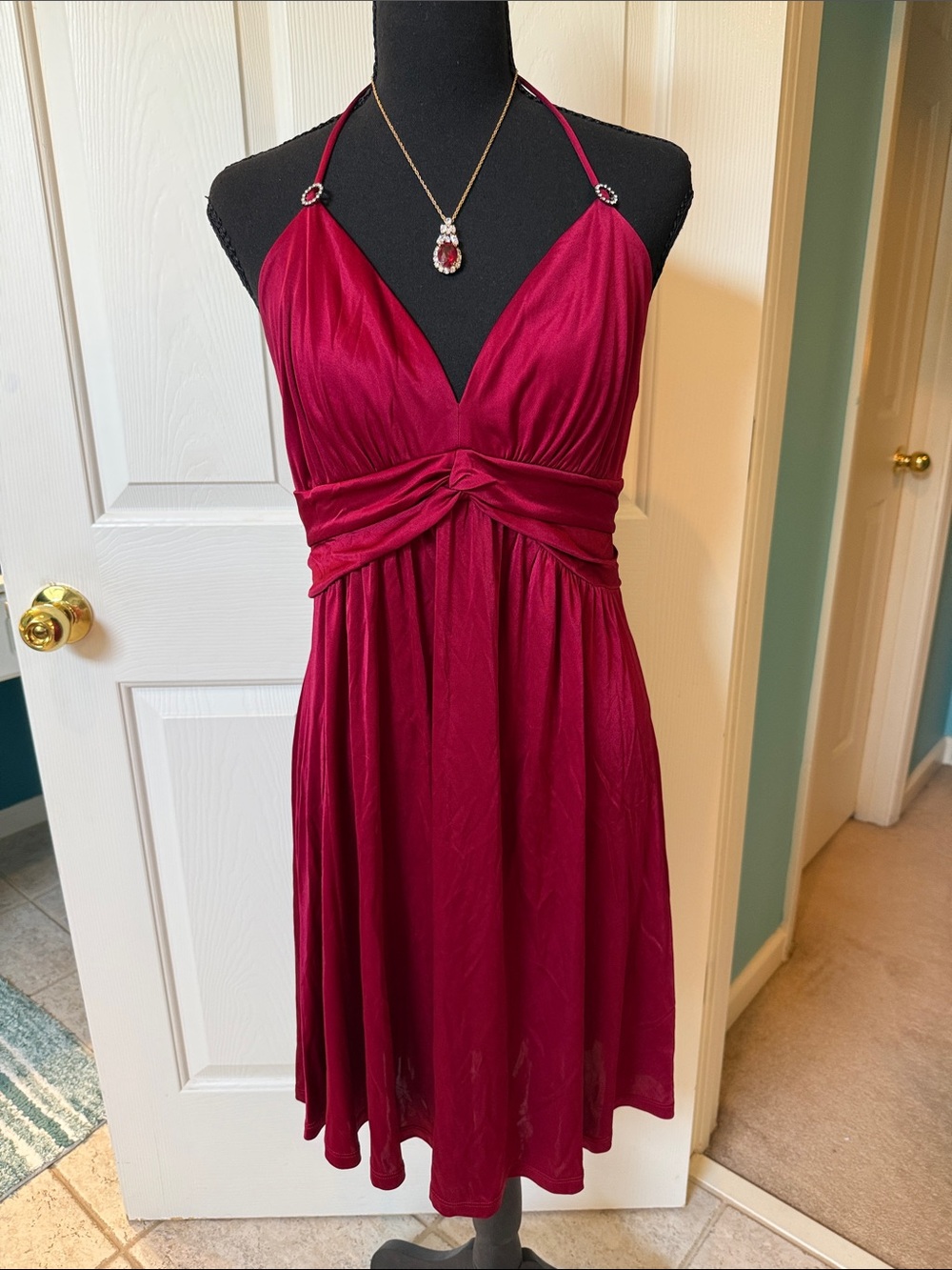Vintage Express Women's Halter Knot-Front Cocktail Dress